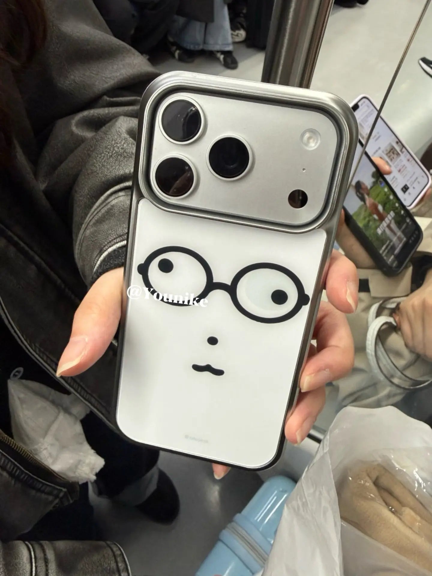 INS Korea Kawaii Cute Glasses Face Bear Kpop Girl Phone Case For iPhone 17 16 Promax 15 14 13 12 11 Pro Max Plus Y2k Resin Cover